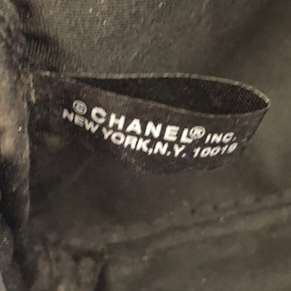 CHANEL Black Velvet Double Zip Top Clutch Cosmetics Parfums Bag - Picture 6 of 17